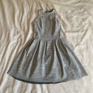 Lululemon dress - size 4or 6 I am note sure. Fits like small